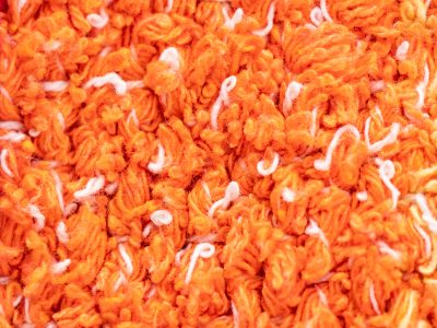 Orangener Teppich
